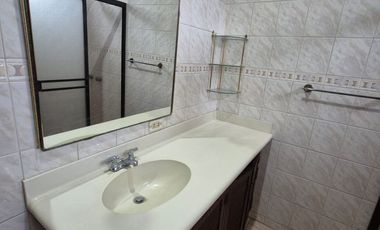 Departamento en Alquiler en los Ceibos, 3 Habitaciones, 3 Baños, Balcón,  Garaje,  Norte de Guayaquil.