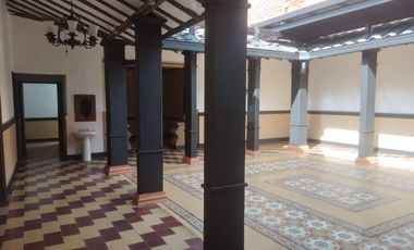 Casa Comercial en Arriendo en Zona Centro,Envigado Antioquia