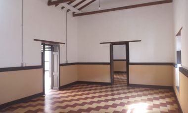 Casa Comercial en Arriendo en Zona Centro,Envigado Antioquia