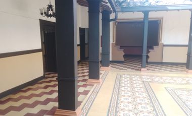 Casa Comercial en Arriendo en Zona Centro,Envigado Antioquia