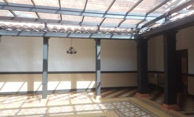 Casa Comercial en Arriendo en Zona Centro,Envigado Antioquia
