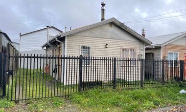 Se vende casa sector Altos de Alerce, Puerto Montt.