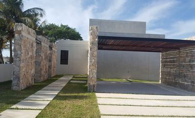CASA EN RENTA EN CIUDAD DEL CARMEN. PLAYA BAHAMITAS
