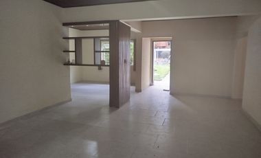 Casa Comercial en Venta en Los Cristales Envigado Antioquia