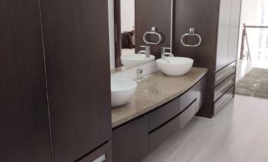 ARRIENDO HERMOSO APTO AMOBLADO CHICO RESERVADO