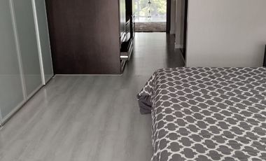 ARRIENDO HERMOSO APTO AMOBLADO CHICO RESERVADO