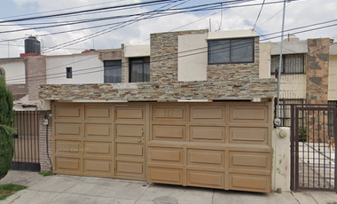 Se VeNDe CaSa EXCeLeNTe UBiCaCIóN!!Roma , Valle Dorado, Tlalnepantla,,Adjudicada