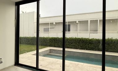 LUJOSA CASA EN VENTA, CONJUNTO HACIENDA CLUB