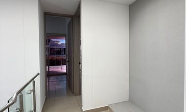 CASA EN VENTA, CONJUNTO SIERRA NEVADA