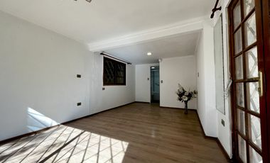 Casa a La Venta En Las Tranqueras, Vitacura