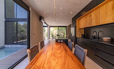 Inversión ideal: casa nueva de 3 recámaras y 2 albercas sin régimen de condominio en Tulum