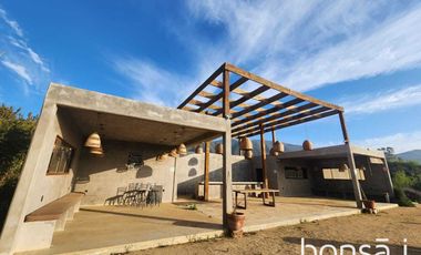 Versátil Propiedad En Venta, San Antonio De Las Minas