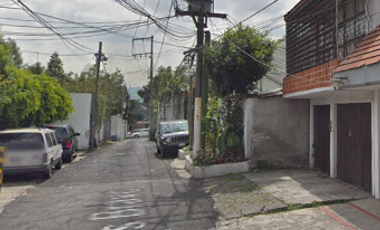 CASA EN REMATE EN MAGDALENA CONTRERAS SAN JERONIMO LIDICE