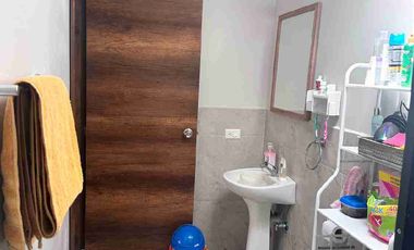 VENDO CASA A 5 MINUTOS CENTRO DE ATUNTAQUI