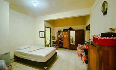 RUMAH 2 LANTAI TANAH LUAS, STRATEGIS, HANYA 4 MENIT DARI MALL MALIOBORO