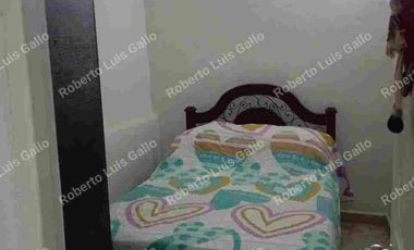 Vendo apto ( bajo ) cerca a la clínica del rosario en villa hermosa