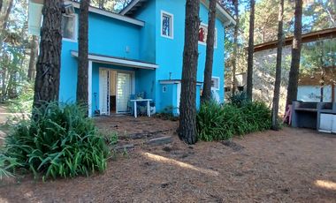 Casa en Venta - 3 Dormitorios + gran parque arbolado - Ranqueles entre Mansilla y Av. del Plata - Mar de las Pamp