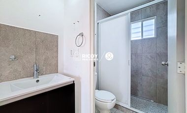 Casa de 2 pisos y 2 recámaras en La Estancia