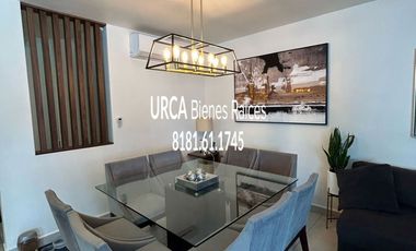 Casa en Venta en Fraccionamiento La Perla en Monterrey, Nuevo León