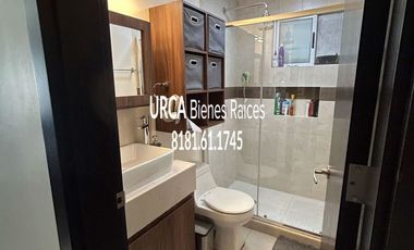 Casa en Venta en Fraccionamiento La Perla en Monterrey, Nuevo León