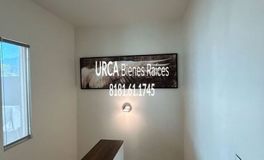 Casa en Venta en Fraccionamiento La Perla en Monterrey, Nuevo León