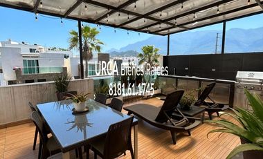 Casa en Venta en Fraccionamiento La Perla en Monterrey, Nuevo León