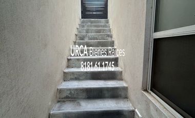 Casa en Venta en Fraccionamiento La Perla en Monterrey, Nuevo León