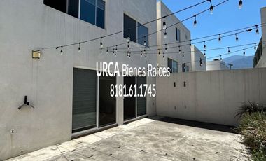 Casa en Venta en Fraccionamiento La Perla en Monterrey, Nuevo León