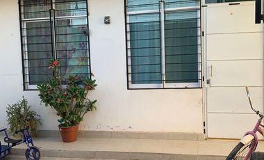 VENTA DE CASA CON 4 DEPARTAMENTOS TONALA