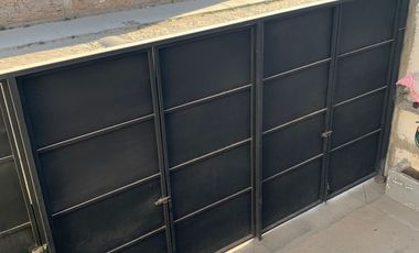 VENTA DE CASA CON 4 DEPARTAMENTOS TONALA