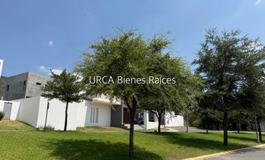 Terreno en Venta en Carretera Nacional, Zona El Uro