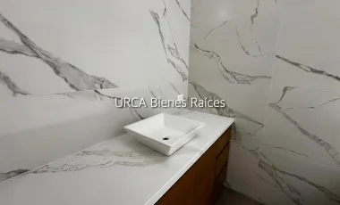 Casa en Venta en Lomas del Vergel