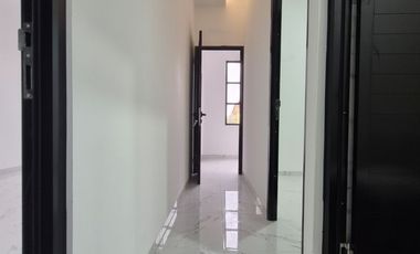 Rumah 2 Lantai Strategis dan Terjangkau, SHM Bebas Banjir 7 menit ke LRT Harjamukti Depok