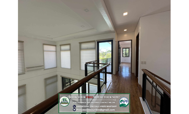 2-Storey House for Rent in Private swimming Pool in a secured subd, Angeles City
Pampanga! Near sm Clark