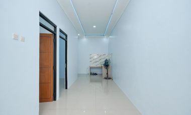 Rumah 16 Menit ke Mall Paradise Walk Serpong Dibantu KPR J-37095