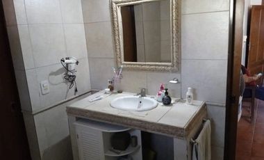 NUEVO VALOR APTO CREDITO Casa dos plantas 6 dormitorios