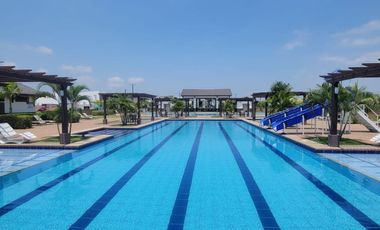 En venta espectacular terreno en Isla Celeste, etapa Babor, Ciudad Celeste, via a Samborondon