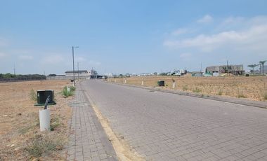 En venta espectacular terreno en Isla Celeste, etapa Babor, Ciudad Celeste, via a Samborondon