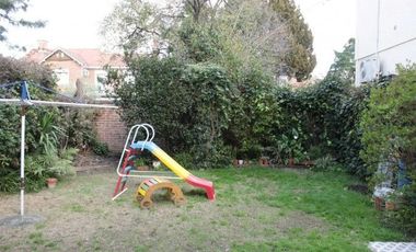 Casa triplex en el centro de Hurlingham