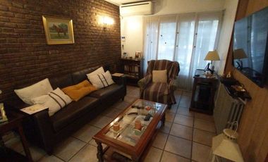 Casa en Hurlingham centro