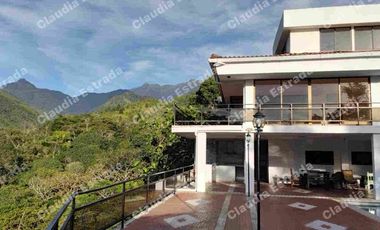 CASA PARA LA VENTA