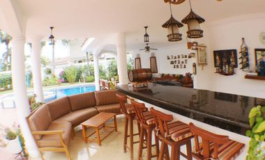 Alquiler Casa Mansión en Samborondón Primeros Kms - 4 dormitorios - Renta - C093