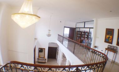 Alquiler Casa Mansión en Samborondón Primeros Kms - 4 dormitorios - Renta - C093