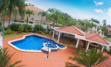 Alquiler Casa Mansión en Samborondón Primeros Kms - 4 dormitorios - Renta - C093