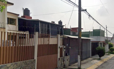 Casa en venta en  Tlalnepantla de Baz, Estado de México,Paseo de los Coches