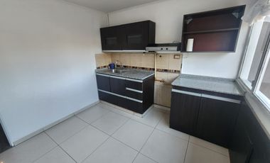 Vendo duplex en Barrio Roca 3 dormitorios,dos baños ,balcon y terraza