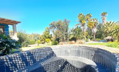 SE ARRIENDA MAGNIFICA PARCELA CON CASA DE 700MT2 EN CONSOMINIO LA AURORA DE CURACAVI