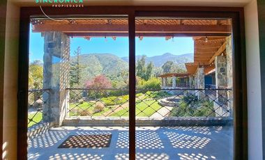 SE ARRIENDA MAGNIFICA PARCELA CON CASA DE 700MT2 EN CONSOMINIO LA AURORA DE CURACAVI