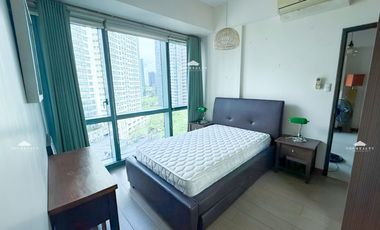8 Forbestown Road 2BR Condo for Rent in BGC, Fort Bonifacio Taguig City
