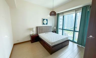 8 Forbestown Road 2BR Condo for Rent in BGC, Fort Bonifacio Taguig City